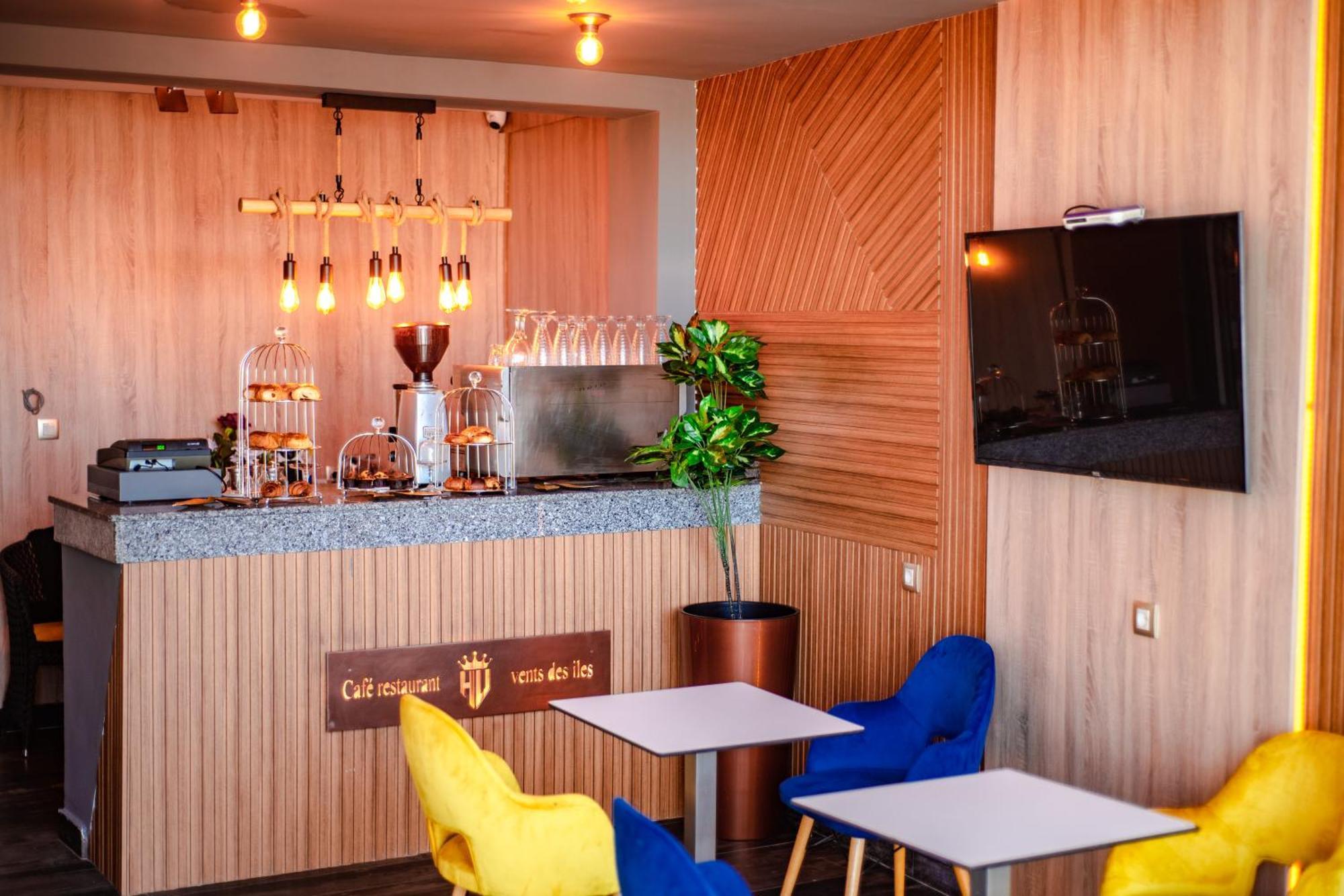 אסאוירה Hotel Vents Des Iles מראה חיצוני תמונה